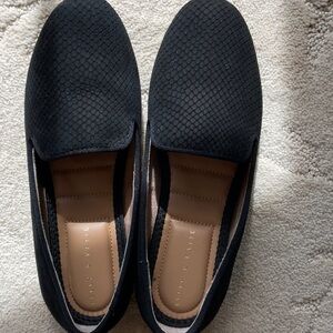 Kelly&Katie Black Slip-On Loafers
